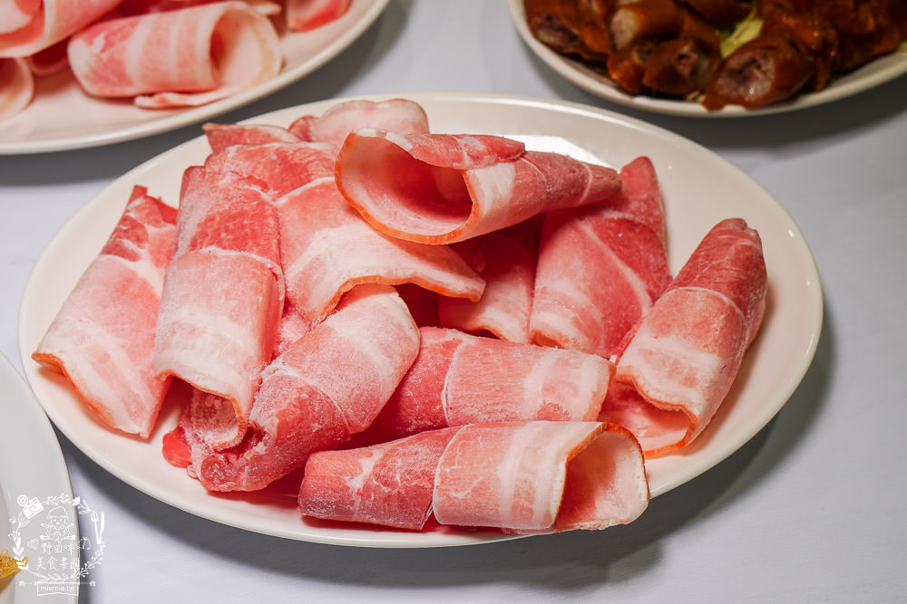 高雄酸菜白肉鍋推薦[千槢小館]超澎湃食材讓人欲罷不能!月亮蝦餅彈牙酥脆!