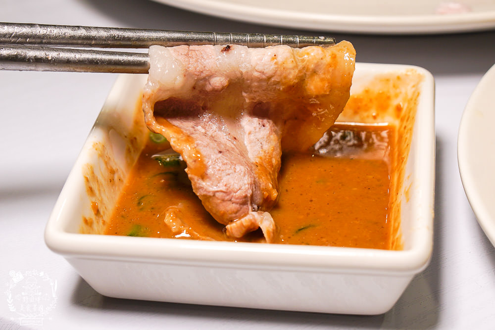 高雄酸菜白肉鍋推薦[千槢小館]超澎湃食材讓人欲罷不能!月亮蝦餅彈牙酥脆!