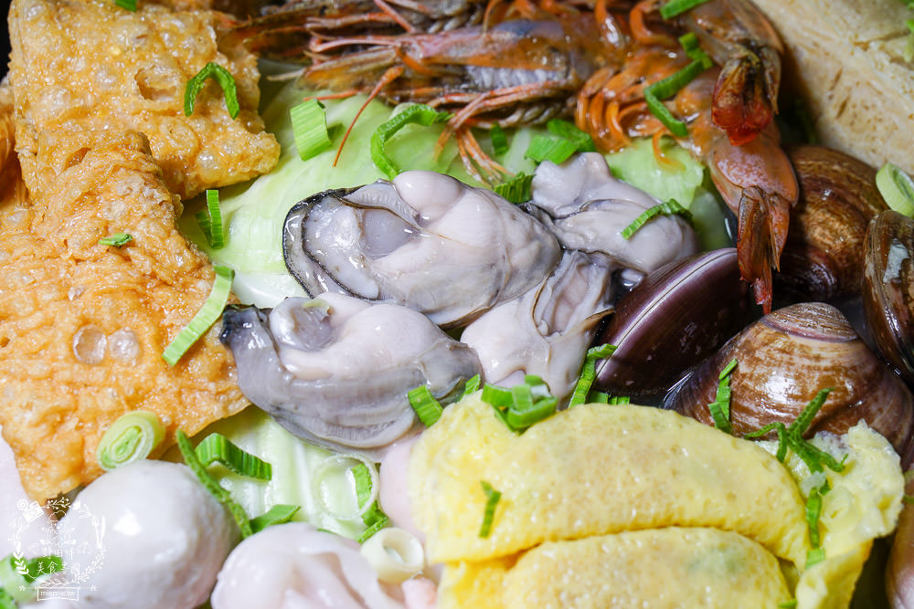 高雄酸菜白肉鍋推薦[千槢小館]超澎湃食材讓人欲罷不能!月亮蝦餅彈牙酥脆!