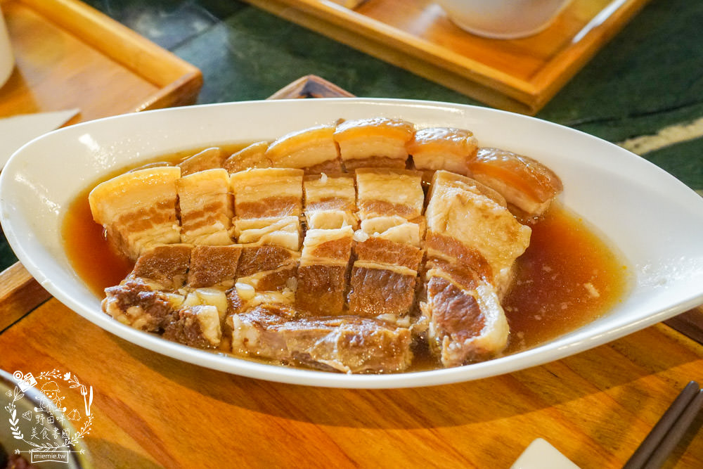 高雄[半九十茶屋]隱藏版的復古餐廳!古香古色的中式下午茶食光超好拍照!套餐菜色超豐富!