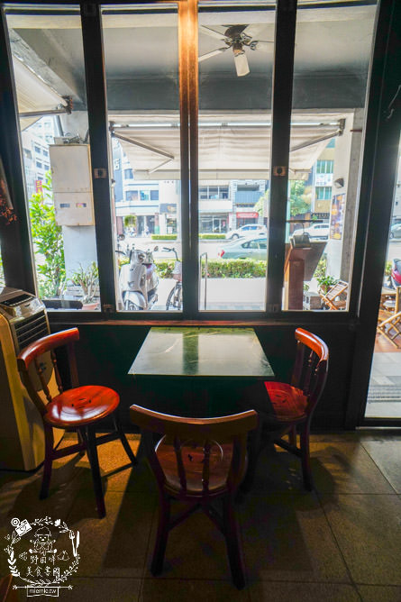 高雄[半九十茶屋]隱藏版的復古餐廳!古香古色的中式下午茶食光超好拍照!套餐菜色超豐富!