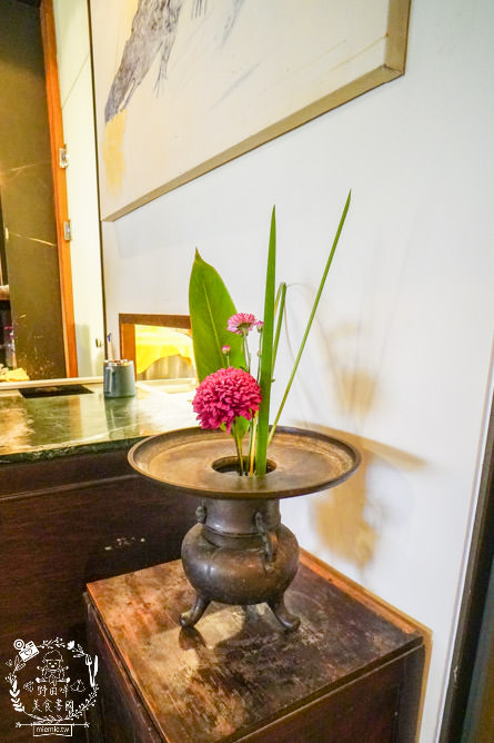 高雄[半九十茶屋]隱藏版的復古餐廳!古香古色的中式下午茶食光超好拍照!套餐菜色超豐富!