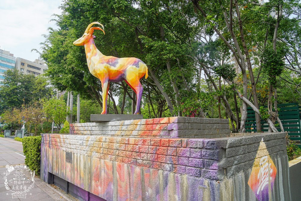 高雄凱旋公園輕軌站一日遊|人氣賀加燒肉飯|武廟品軒排骨拉麵|五塊厝公園古蹟|親子踏青公園 - 第7張圖 高雄凱旋公園輕軌站一日遊|人氣賀加燒肉飯|武廟品軒排骨拉麵|五塊厝公園古蹟|親子踏青公園