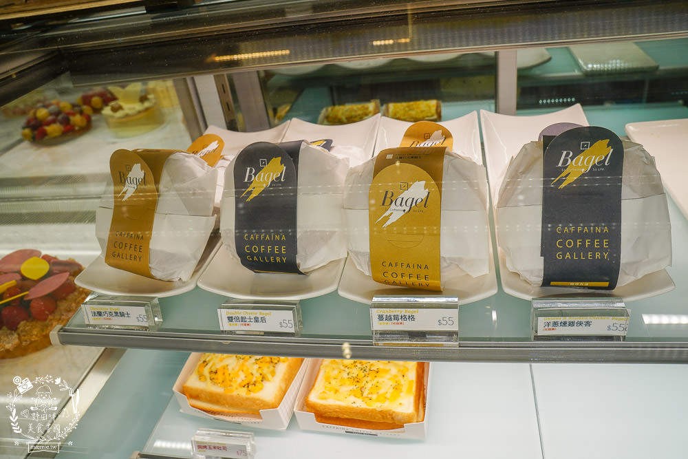 高雄[卡啡那咖啡文濱店]文山特區極美的奢華咖啡廳|古典英倫風彷彿走在歐洲街頭