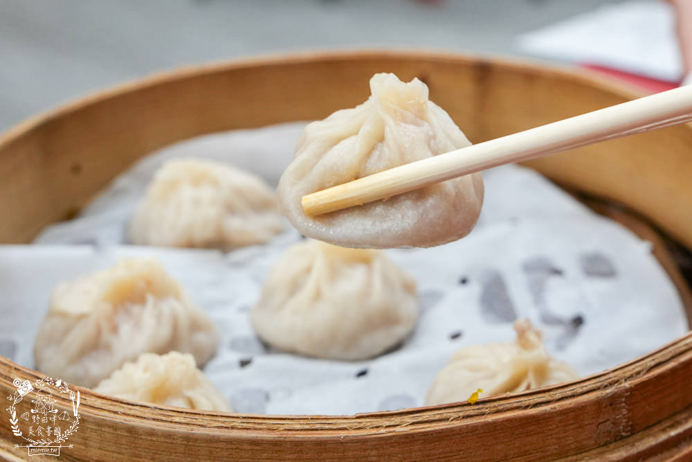 厚得福湯包麵食專賣店|高雄人氣必吃的湯包捲餅!假日更是人潮滿滿都要候位30分鐘！