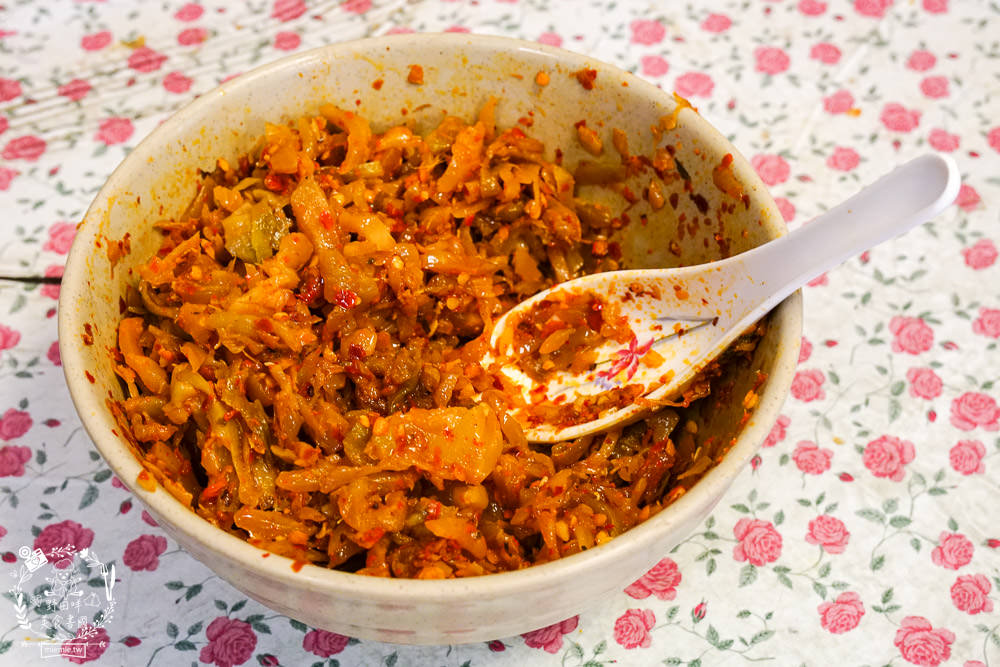 原鄉牛肉麵|最多高雄人推薦的牛肉麵店!平日過用餐時段都一位難求?google兩千4星以上好評!