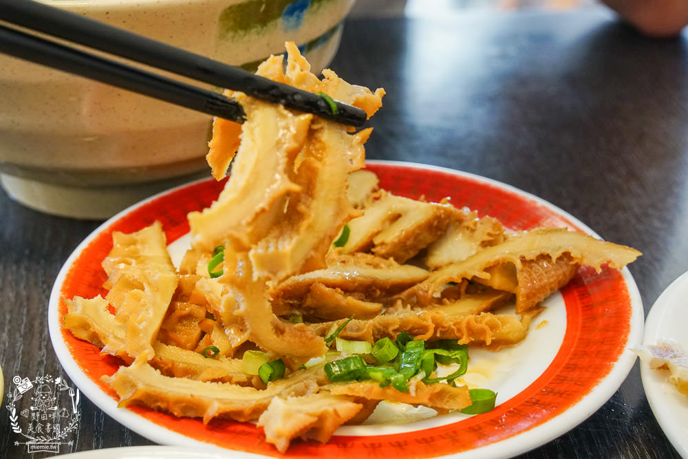 原鄉牛肉麵|最多高雄人推薦的牛肉麵店!平日過用餐時段都一位難求?google兩千4星以上好評!