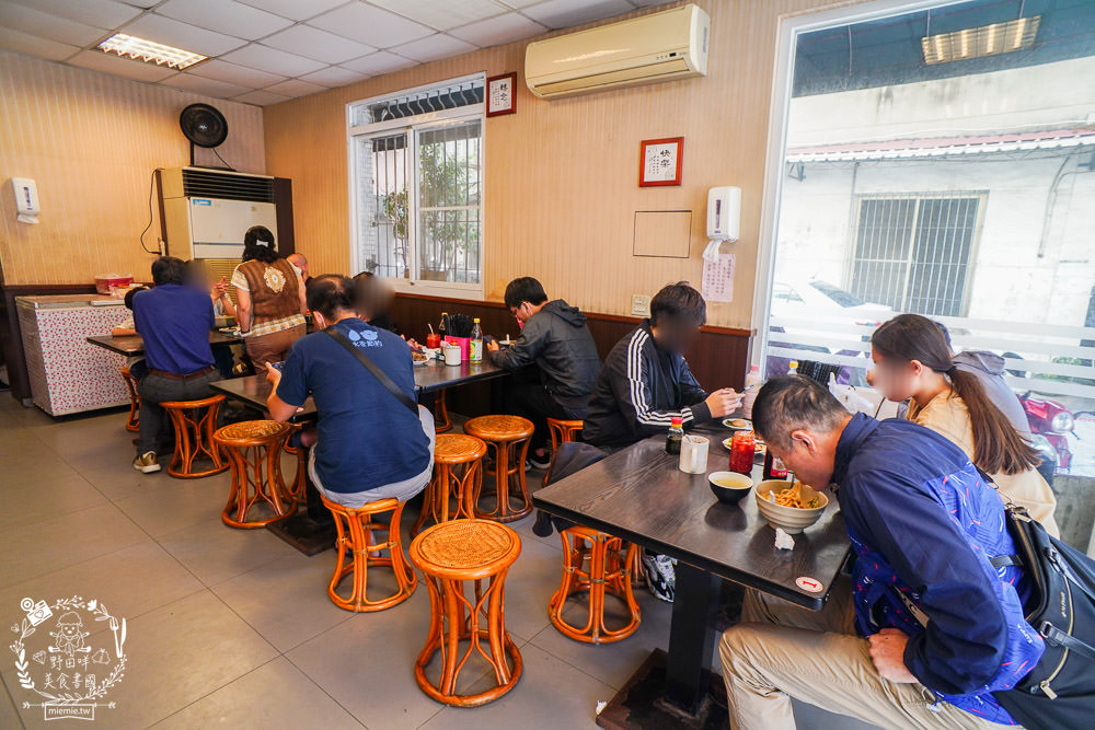 原鄉牛肉麵|最多高雄人推薦的牛肉麵店!平日過用餐時段都一位難求?google兩千4星以上好評!