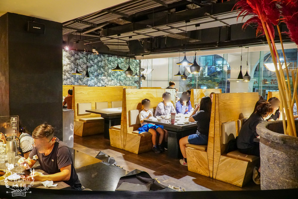 台中屋馬燒肉園邸店|台中超人氣必吃燒肉店推薦!澎湃牛小排套餐選項居然超有飽足感? - 第6張圖 台中屋馬燒肉園邸店|台中超人氣必吃燒肉店推薦!澎湃牛小排套餐選項居然超有飽足感?