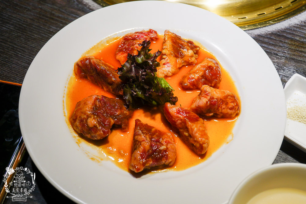 台中屋馬燒肉園邸店|台中超人氣必吃燒肉店推薦!澎湃牛小排套餐選項居然超有飽足感? - 第25張圖 台中屋馬燒肉園邸店|台中超人氣必吃燒肉店推薦!澎湃牛小排套餐選項居然超有飽足感?