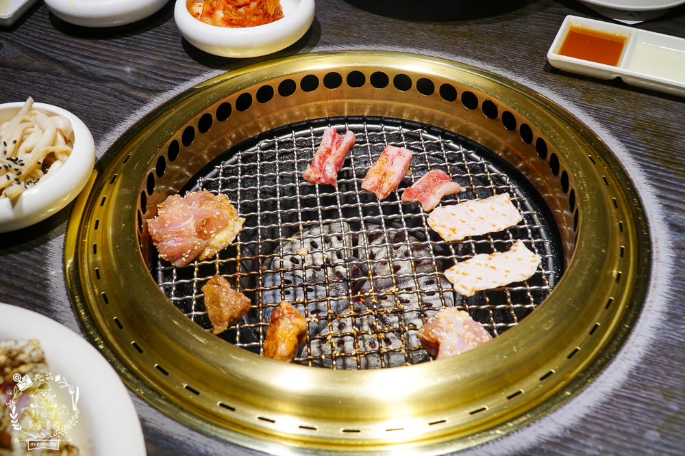 台中屋馬燒肉園邸店|台中超人氣必吃燒肉店推薦!澎湃牛小排套餐選項居然超有飽足感? - 第28張圖 台中屋馬燒肉園邸店|台中超人氣必吃燒肉店推薦!澎湃牛小排套餐選項居然超有飽足感?