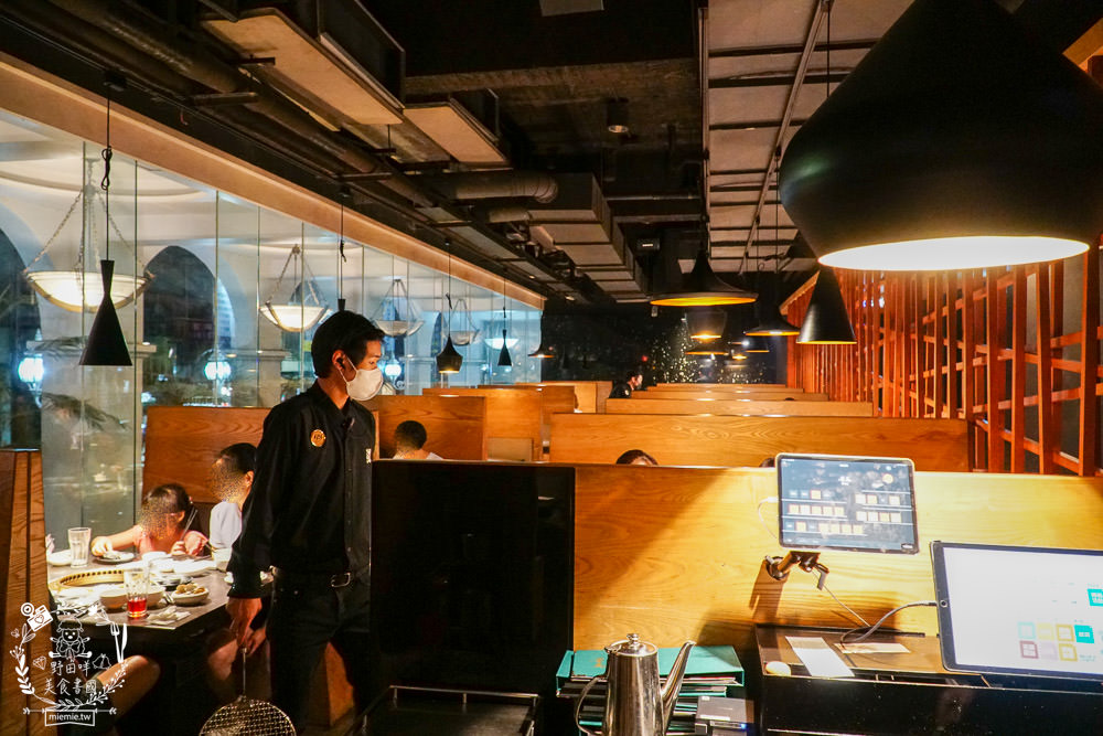 台中屋馬燒肉園邸店|台中超人氣必吃燒肉店推薦!澎湃牛小排套餐選項居然超有飽足感? - 第9張圖 台中屋馬燒肉園邸店|台中超人氣必吃燒肉店推薦!澎湃牛小排套餐選項居然超有飽足感?