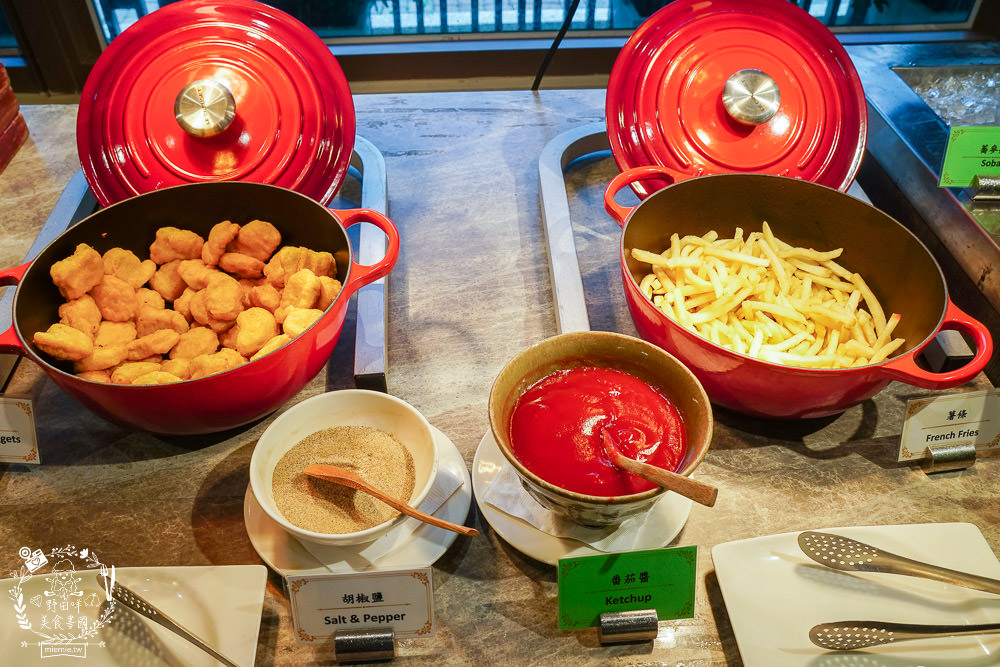 台中港酒店霸氣澎湃的自助早餐+Pier 88 餐酒館超復古舊美式+日式裝潢餐酒館 - 第28張圖 台中港酒店霸氣澎湃的自助早餐+Pier 88 餐酒館超復古舊美式+日式裝潢餐酒館