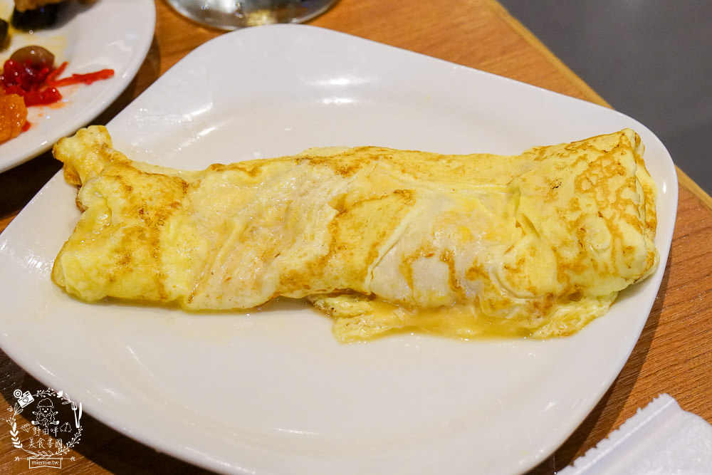 台中港酒店霸氣澎湃的自助早餐+Pier 88 餐酒館超復古舊美式+日式裝潢餐酒館 - 第31張圖 台中港酒店霸氣澎湃的自助早餐+Pier 88 餐酒館超復古舊美式+日式裝潢餐酒館