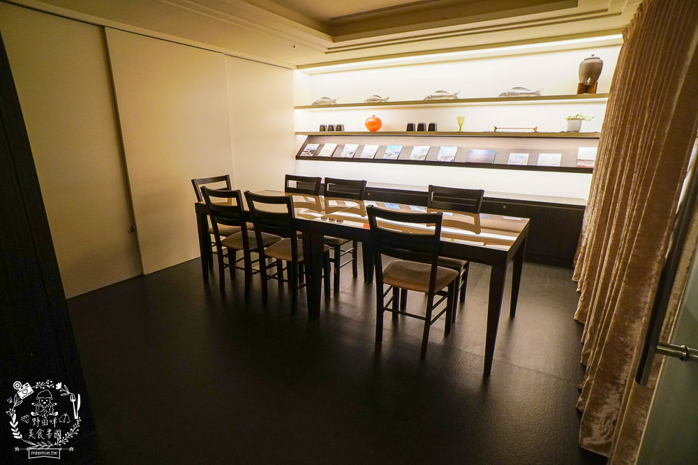 台中4星級飯店|台中港酒店|親子住宿兼商務飯店!自助早餐超多選項!