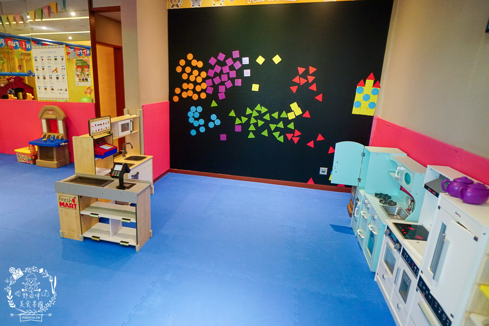 台中4星級飯店|台中港酒店|親子住宿兼商務飯店!自助早餐超多選項!