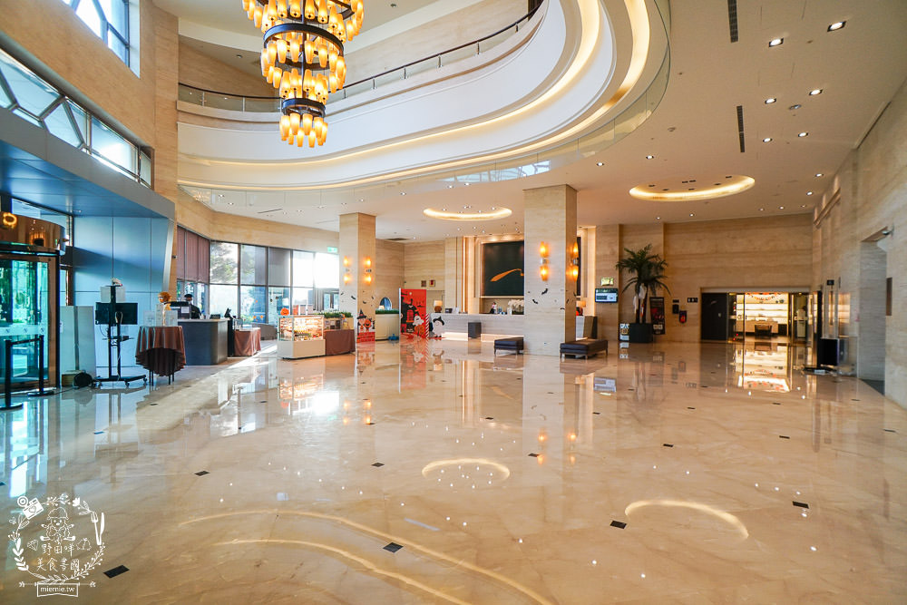 台中4星級飯店|台中港酒店|親子住宿兼商務飯店!自助早餐超多選項!