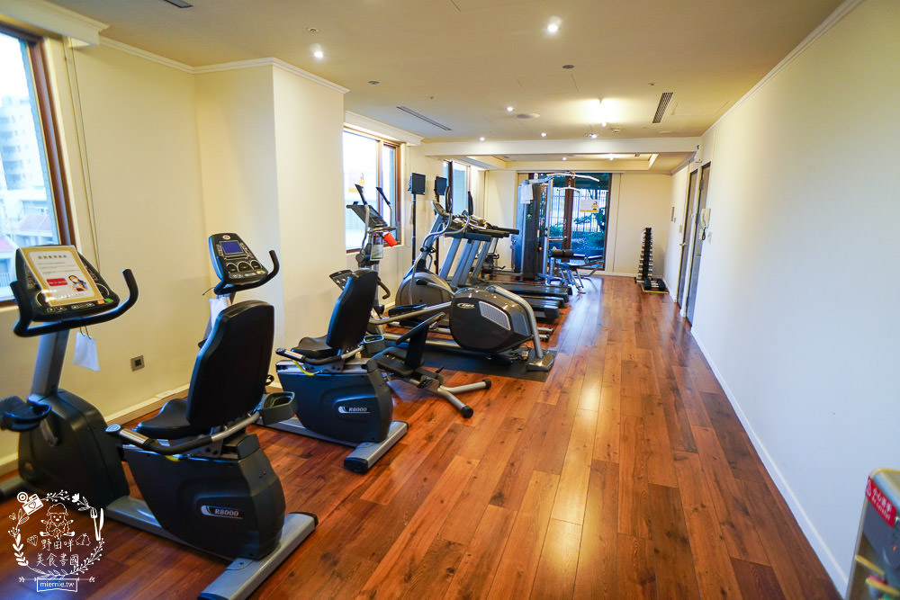 台中4星級飯店|台中港酒店|親子住宿兼商務飯店!自助早餐超多選項!