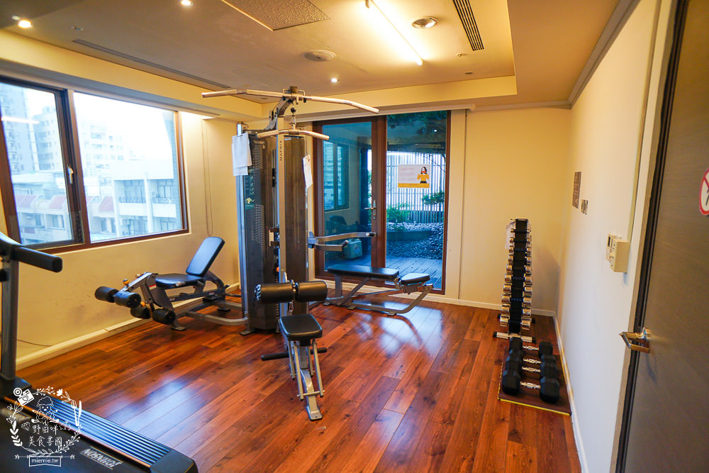 台中4星級飯店|台中港酒店|親子住宿兼商務飯店!自助早餐超多選項!