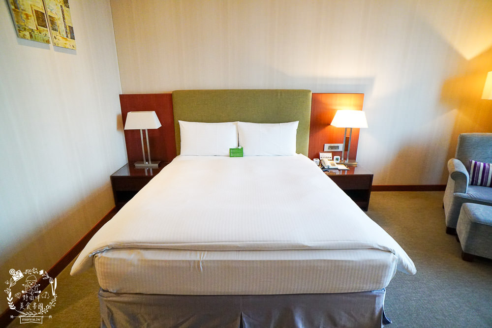 台中4星級飯店|台中港酒店|親子住宿兼商務飯店!自助早餐超多選項!
