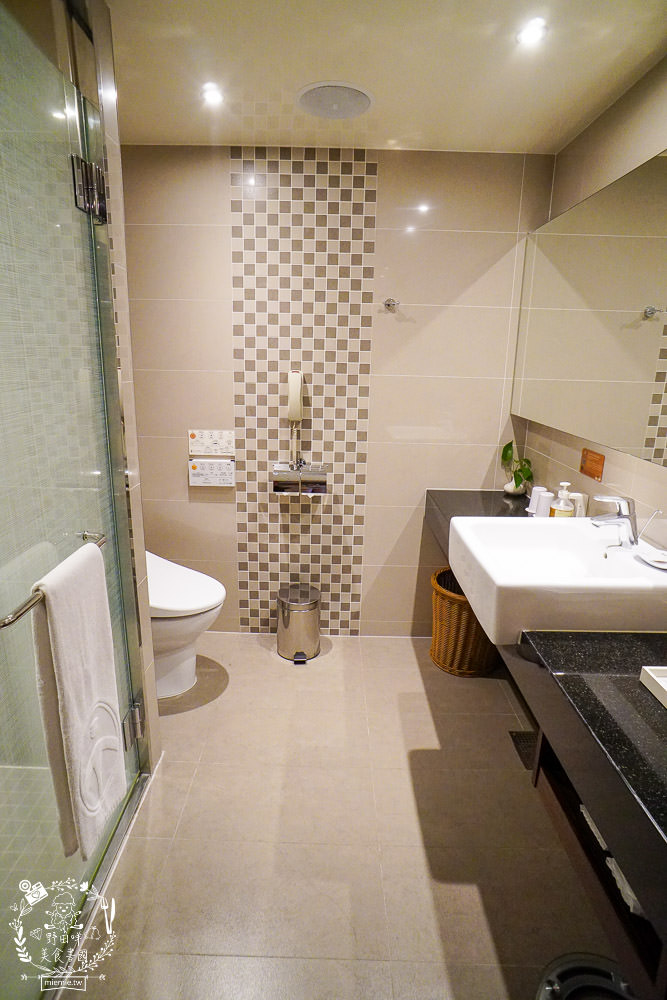 台中4星級飯店|台中港酒店|親子住宿兼商務飯店!自助早餐超多選項!