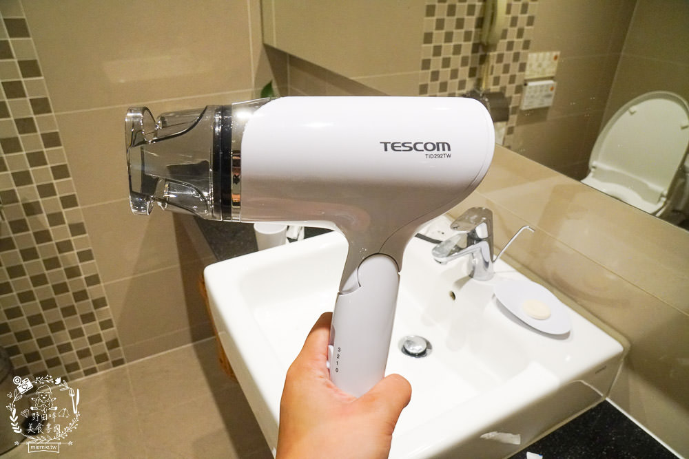 台中4星級飯店|台中港酒店|親子住宿兼商務飯店!自助早餐超多選項!