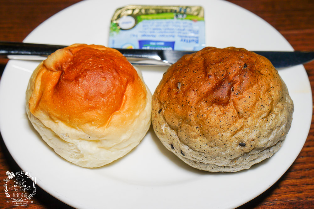 台中港酒店霸氣澎湃的自助早餐+Pier 88 餐酒館超復古舊美式+日式裝潢餐酒館 - 第52張圖 台中港酒店霸氣澎湃的自助早餐+Pier 88 餐酒館超復古舊美式+日式裝潢餐酒館