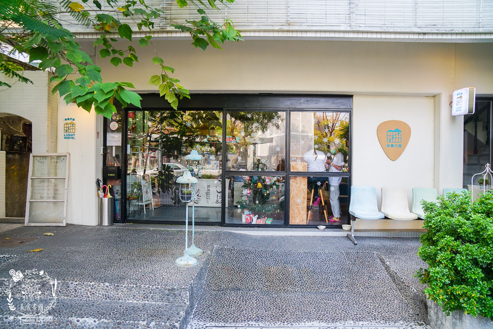 台南住宿推薦[仲青行旅]台南市中心的青年旅店/背包客棧!外面就是海安路宵夜美食街!