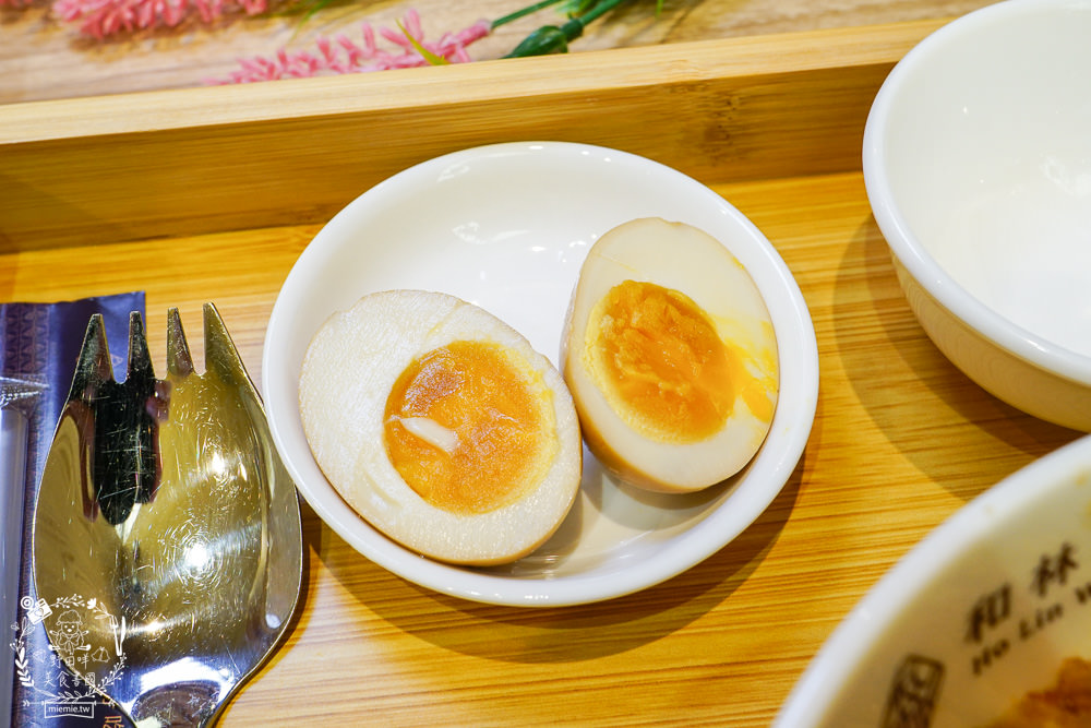 高雄[和林拾麵]新開幕!別緻奢華的文青風網美麵店！超新穎的一麵兩吃拌拌麵！