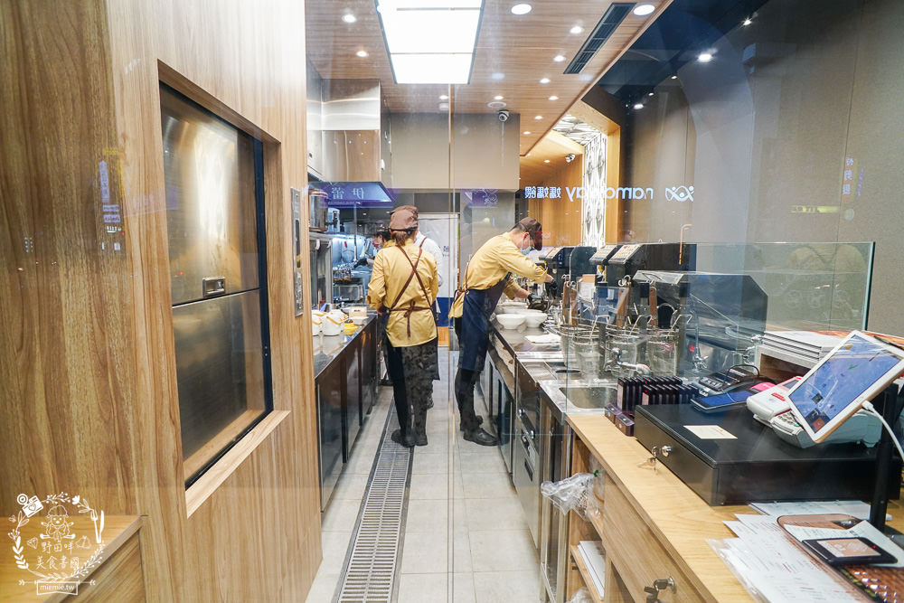 高雄[和林拾麵]新開幕!別緻奢華的文青風網美麵店！超新穎的一麵兩吃拌拌麵！