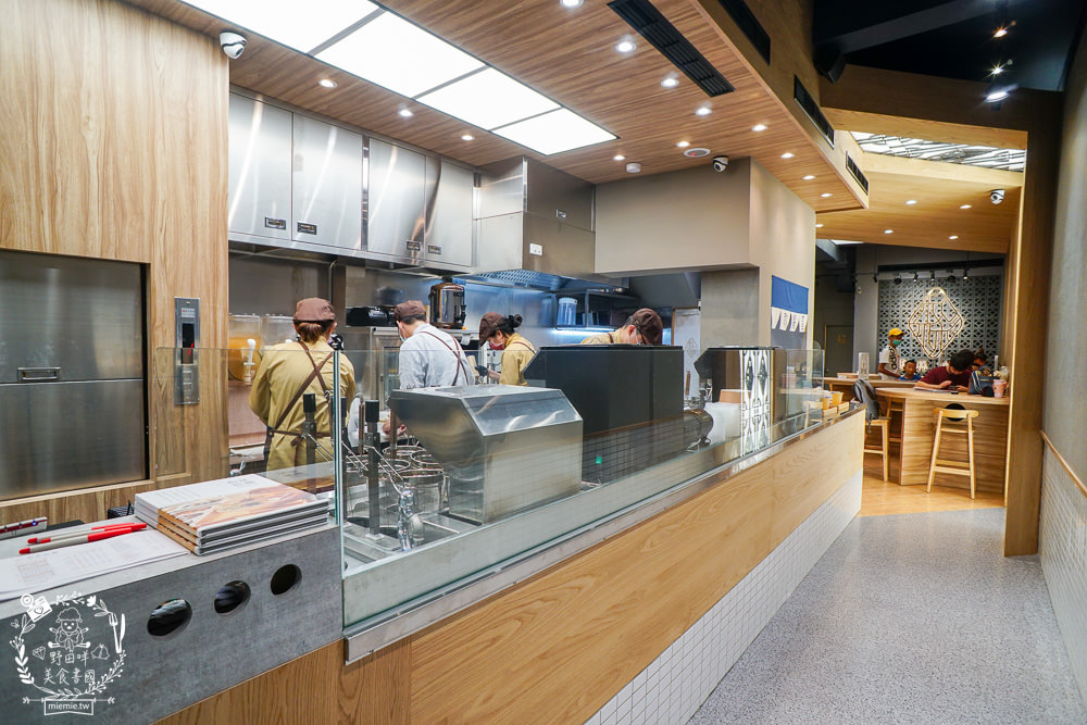 高雄[和林拾麵]新開幕!別緻奢華的文青風網美麵店！超新穎的一麵兩吃拌拌麵！