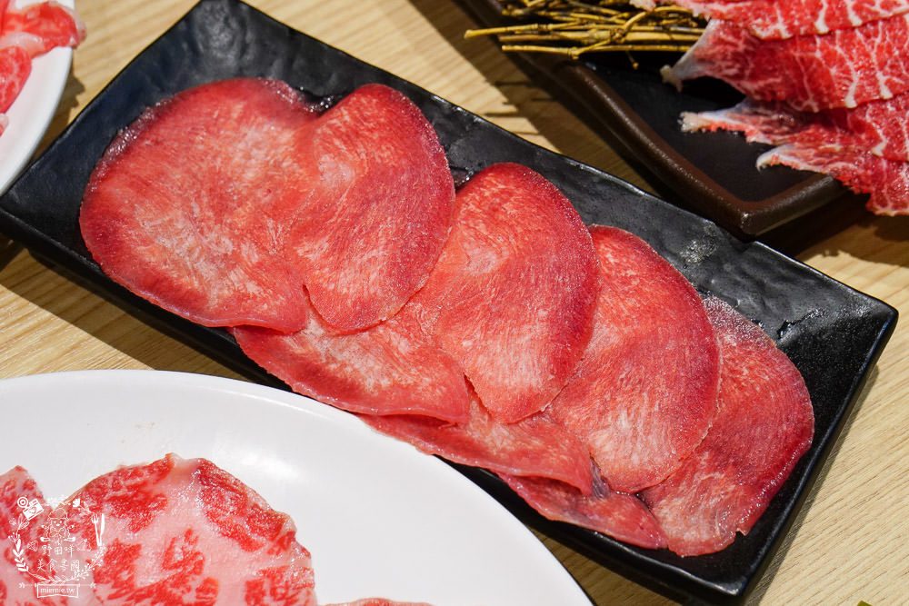 高雄和牛火鍋吃到飽[和牛祭鍋物放題]日本A5和牛+澳洲black more9+和牛吃到飽!