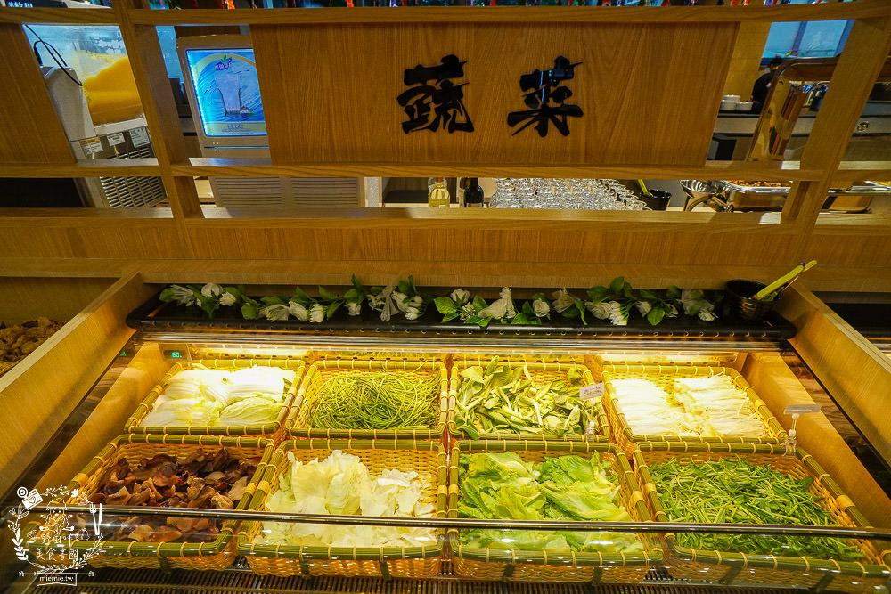 高雄夢時代火鍋吃到飽[和牛祭鍋物放題]全台首家結合日本祭典的吃到飽餐廳!