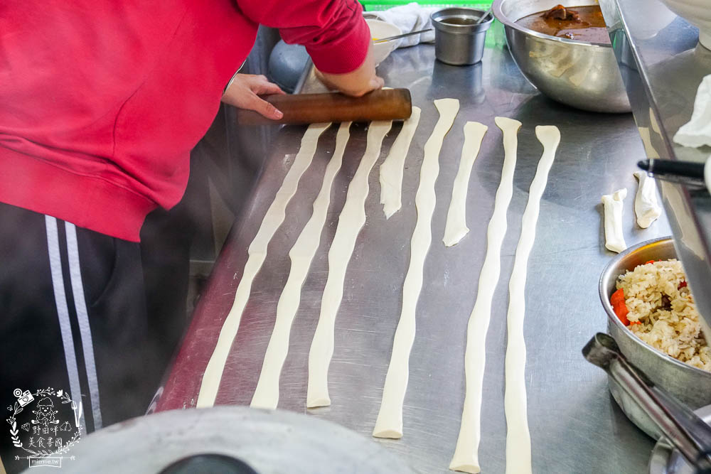 品新疆拉麵館|高雄居然可以吃到超有飽足感的Q彈皮帶麵!口味超特別的大盤雞!