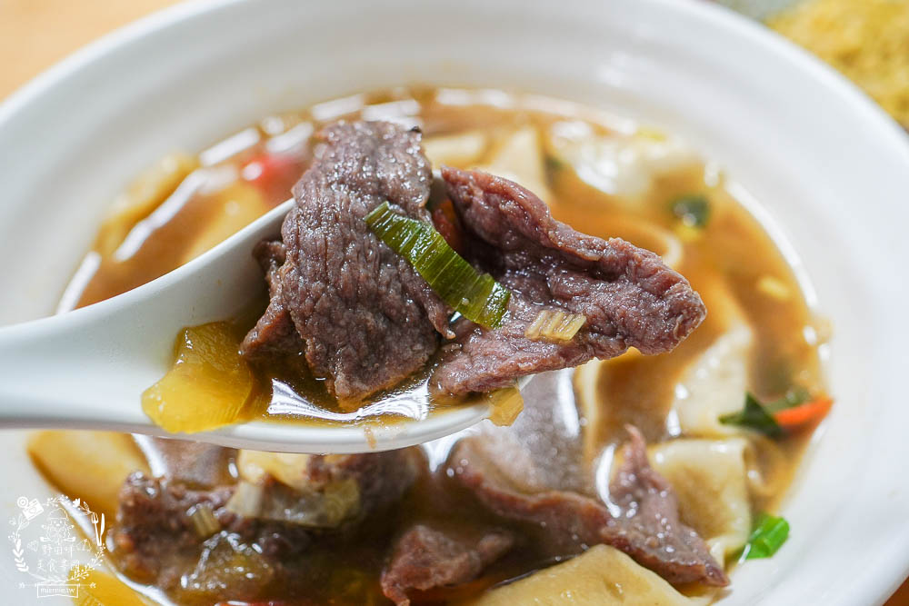 品新疆拉麵館|高雄居然可以吃到超有飽足感的Q彈皮帶麵!口味超特別的大盤雞!