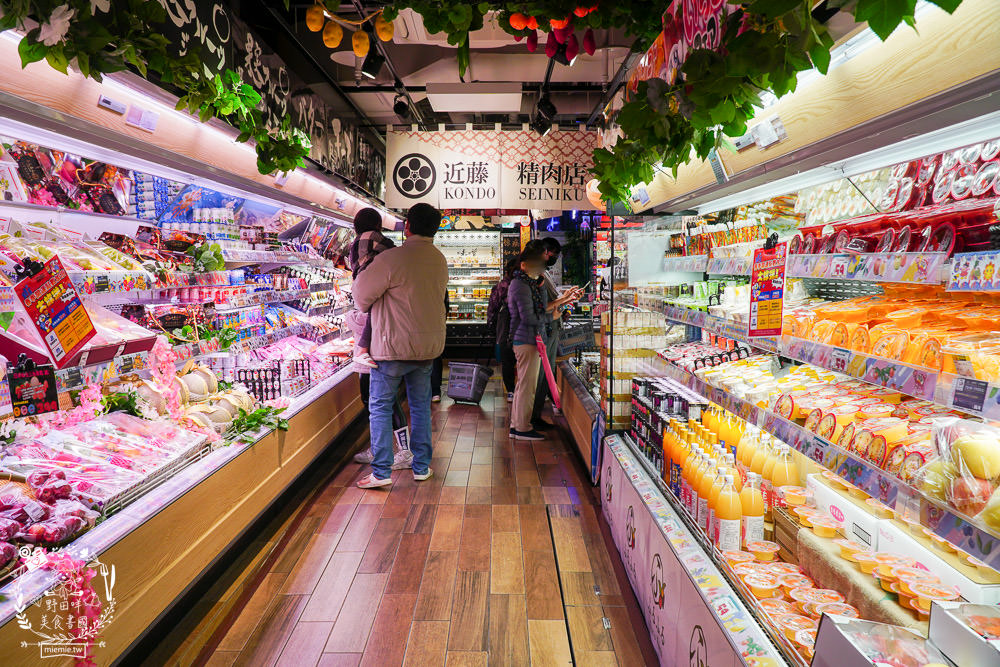 台灣首店唐吉訶德DON DON DONKI西門店24小時營業!生魚片促銷超便宜!日本零食買到購物籃滿出來~