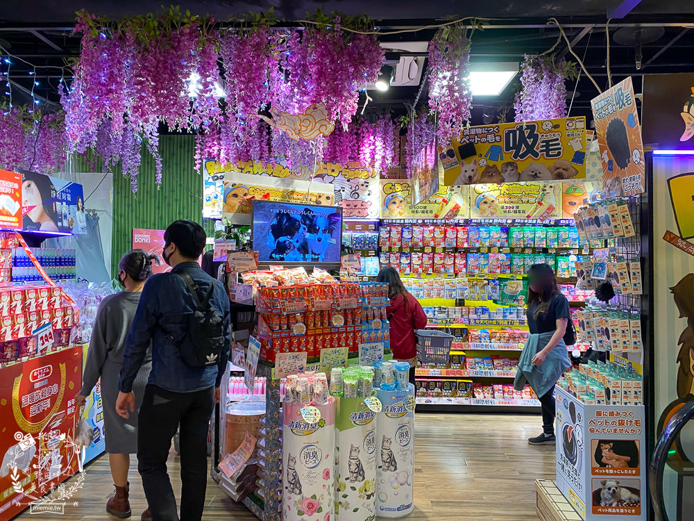 台灣首店唐吉訶德DON DON DONKI西門店24小時營業!生魚片促銷超便宜!日本零食買到購物籃滿出來~