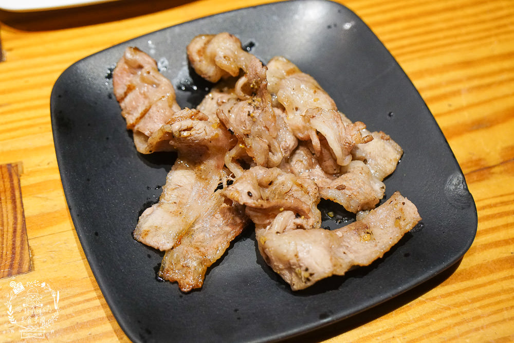 高雄[喜憨兒創作料理吃到飽]隱藏在文山特區的高CP值吃到飽x吃飯也能做公益