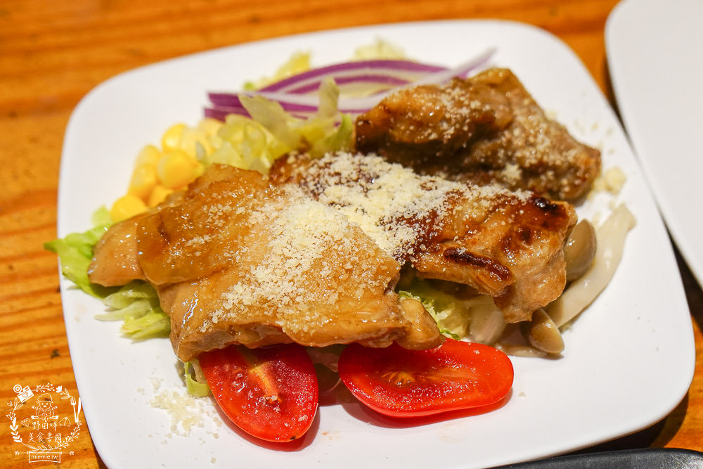 高雄[喜憨兒創作料理吃到飽]隱藏在文山特區的高CP值吃到飽x吃飯也能做公益