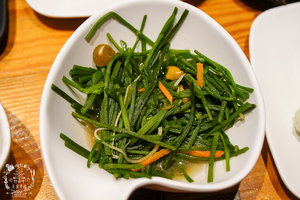 高雄[喜憨兒創作料理吃到飽]隱藏在文山特區的高CP值吃到飽x吃飯也能做公益