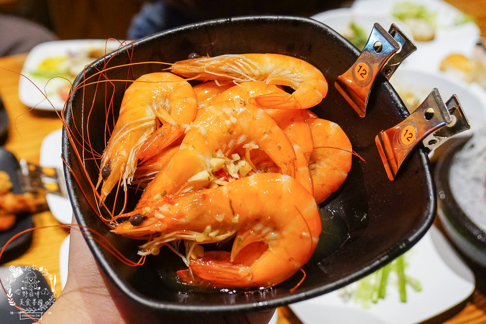 高雄[喜憨兒創作料理吃到飽]隱藏在文山特區的高CP值吃到飽x吃飯也能做公益