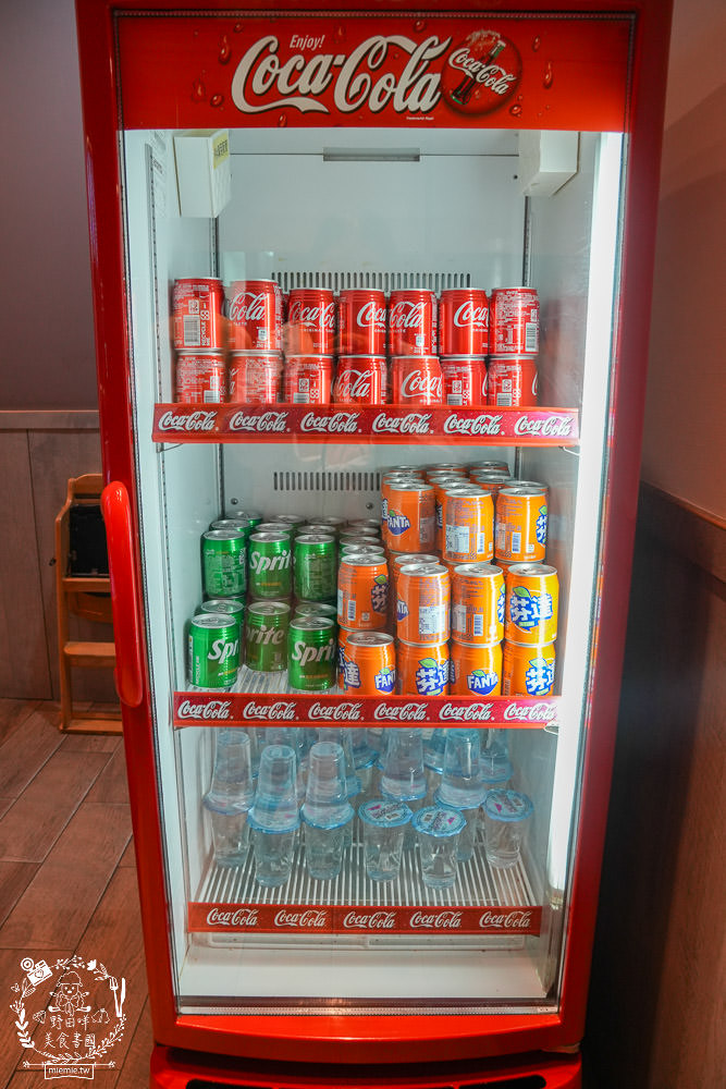 高雄[喜憨兒創作料理]連平日都座無虛席的超人氣日式料理吃到飽!居然有鮭魚卵壽司跟生魚片!