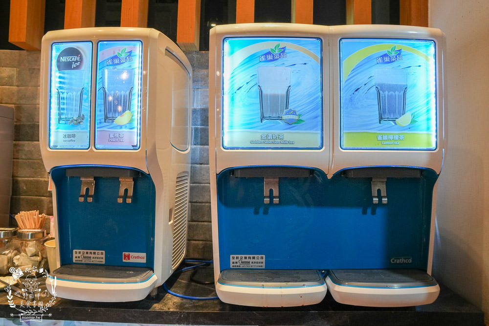 高雄[喜憨兒創作料理]連平日都座無虛席的超人氣日式料理吃到飽!居然有鮭魚卵壽司跟生魚片!