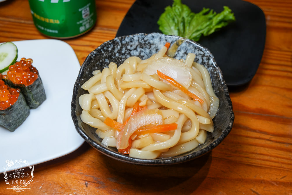 高雄[喜憨兒創作料理]連平日都座無虛席的超人氣日式料理吃到飽!居然有鮭魚卵壽司跟生魚片!