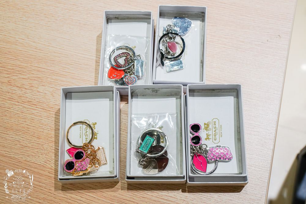 喝啥＆一日三餐|高雄488元就能品嚐到超澎湃的雙人龍蝦部隊鍋!超平價的複合式餐館回訪率超高!