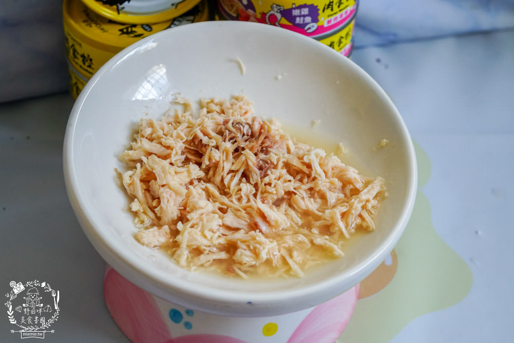 喵樂肉食控評價!喵樂肉食控主食罐高達98%含肉量!有SGS成分分析報告也符合AAFCO、NRC|超高含肉量貓罐開箱