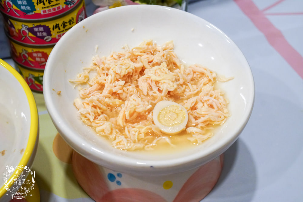 喵樂肉食控評價!喵樂肉食控主食罐高達98%含肉量!有SGS成分分析報告也符合AAFCO、NRC|超高含肉量貓罐開箱