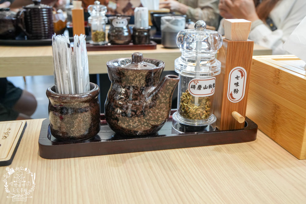 四代目菊川鰻魚專賣店(高雄巨蛋店)南部首間日本米其林推薦鰻魚名店!超過90年經驗淬鍊的鰻魚飯!