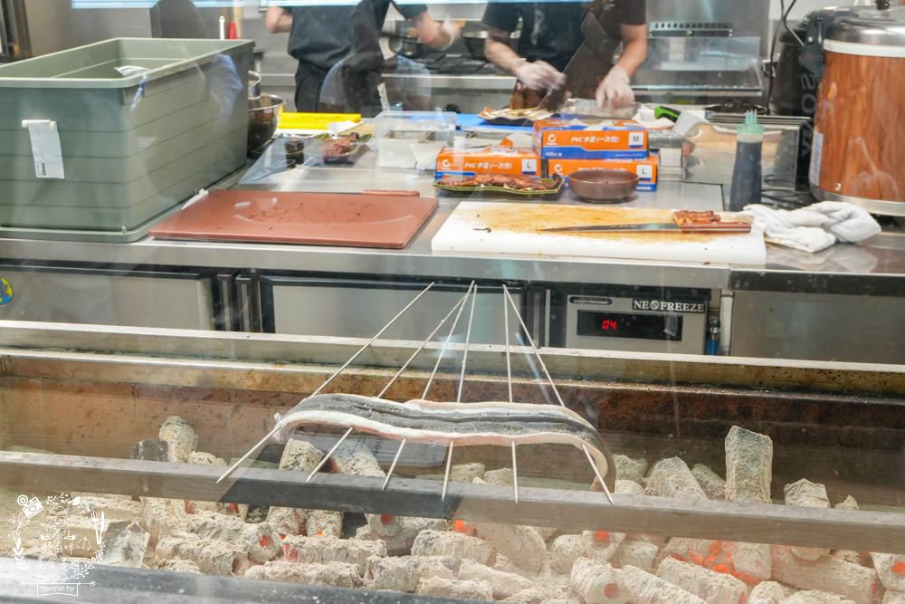 四代目菊川鰻魚專賣店(高雄巨蛋店)南部首間日本米其林推薦鰻魚名店!超過90年經驗淬鍊的鰻魚飯!