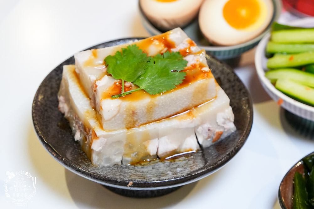 四娘拉麵|高雄新開幕的網美宵夜拉麵店!最低只要170元起的鼓山平價拉麵店!